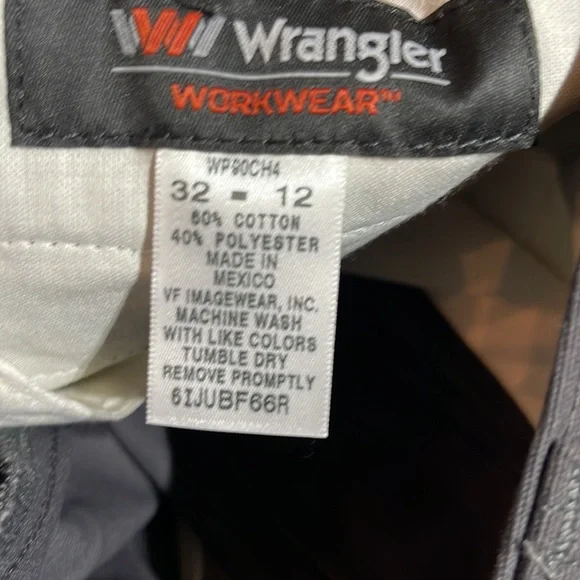 Wrangler Cargo Chino Shorts, Gray, Size: 32x12, NWT!! - Picture 8 of 8